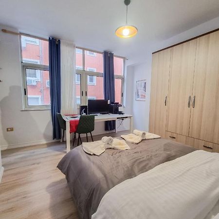 טיראנה Cozy Apartment In City Center מראה חיצוני תמונה
