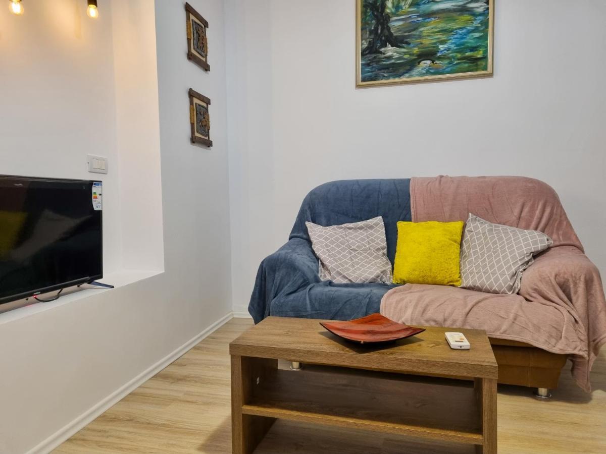 טיראנה Cozy Apartment In City Center מראה חיצוני תמונה